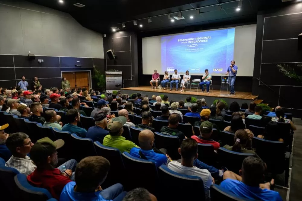 Evento reuniu mais de 200 pescadores no auditório do Centro de Recepção de Visitantes, em Foz do Iguaçu. Fotos: William Brisida/Itaipu Binacional.