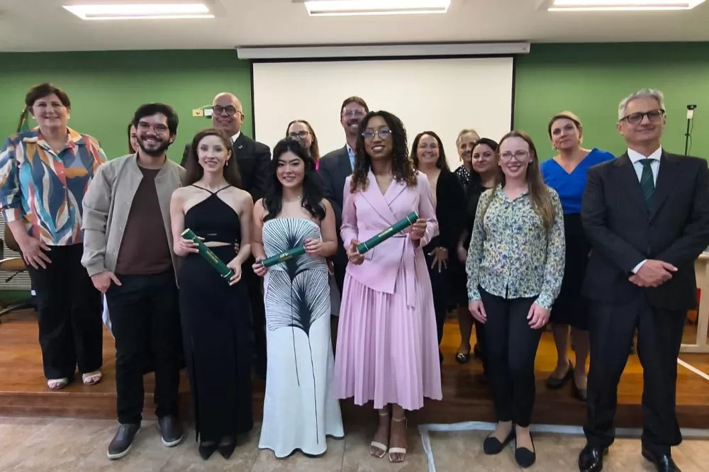 Saúde do Paraná conclui formação de novos especialistas para fortalecer atendimento no SUS Foto: Escola de Saúde Pública do Paraná/SESA