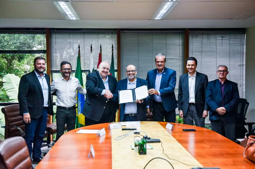 BRDE e IAT firmam contrato para gestão do Fundo de Recursos Hídricos do Paraná Foto: Gabriel Fiori/SEDEST