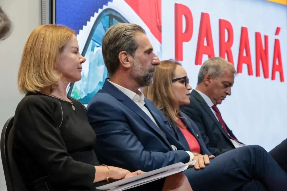 Ministra Gleisi Hoffmann participa de entregas do Novo PAC Saúde no Paraná nesta sexta-feira