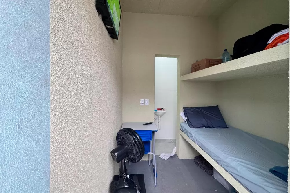 Secretaria da Segurança Pública divulga novas imagens da cela de Filipe Martins em Ponta Grossa Foto: Divulgação