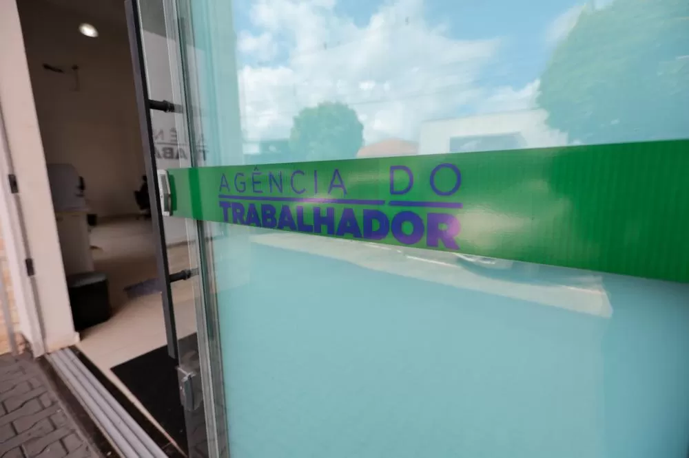 Agencia do Trabalhador de Loanda Foto: Geraldo Bubniak/AEN