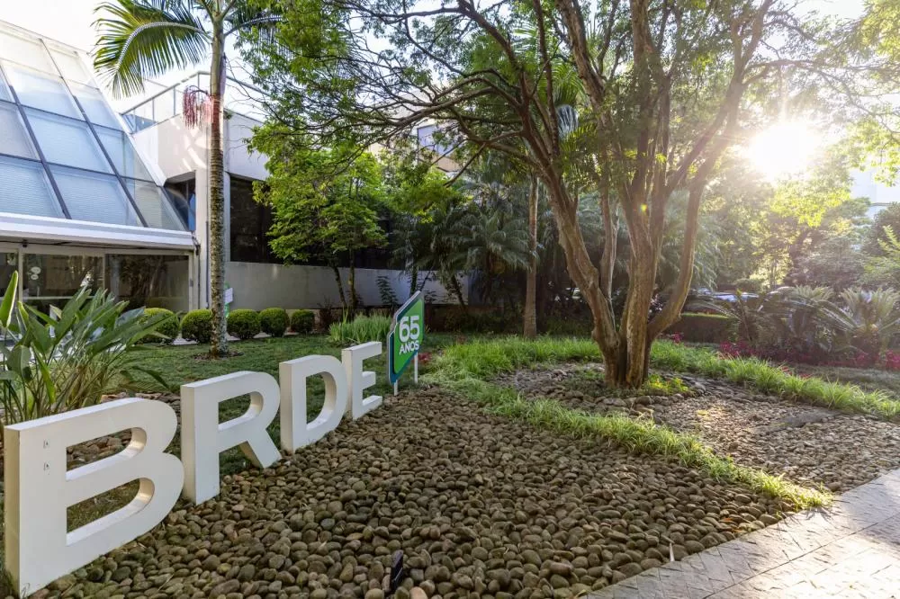 BRDE supera R$ 1 bilhão em contratações nos primeiros 100 dias de 2026; Paraná responde por 36% Foto: Rodolfo Buhrer/BRDE