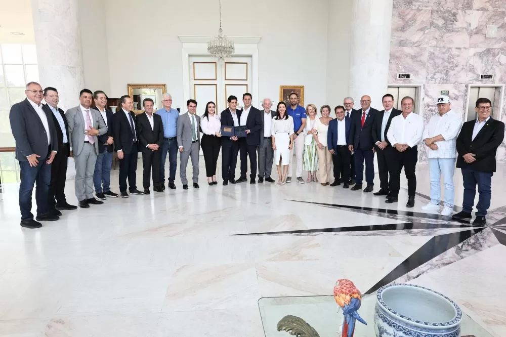 Estado e MBRF reafirmam R$ 375 milhões em investimentos para cadeia de alimentos Foto: Ari Dias/AEN