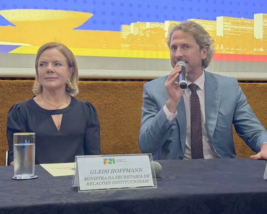 Lula vai liberar mais R$ 20 milhões para área rural afetada por tornados