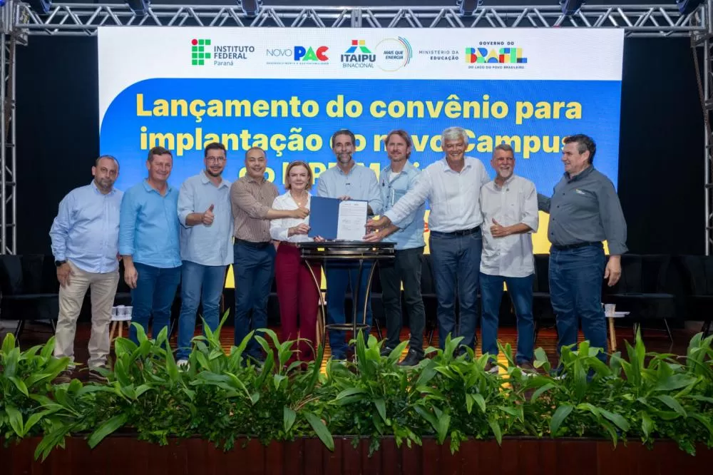 Assinatura do convênio para a construção do novo campus IFPR Maringá. Foto: William Brisida/Itaipu Binacional