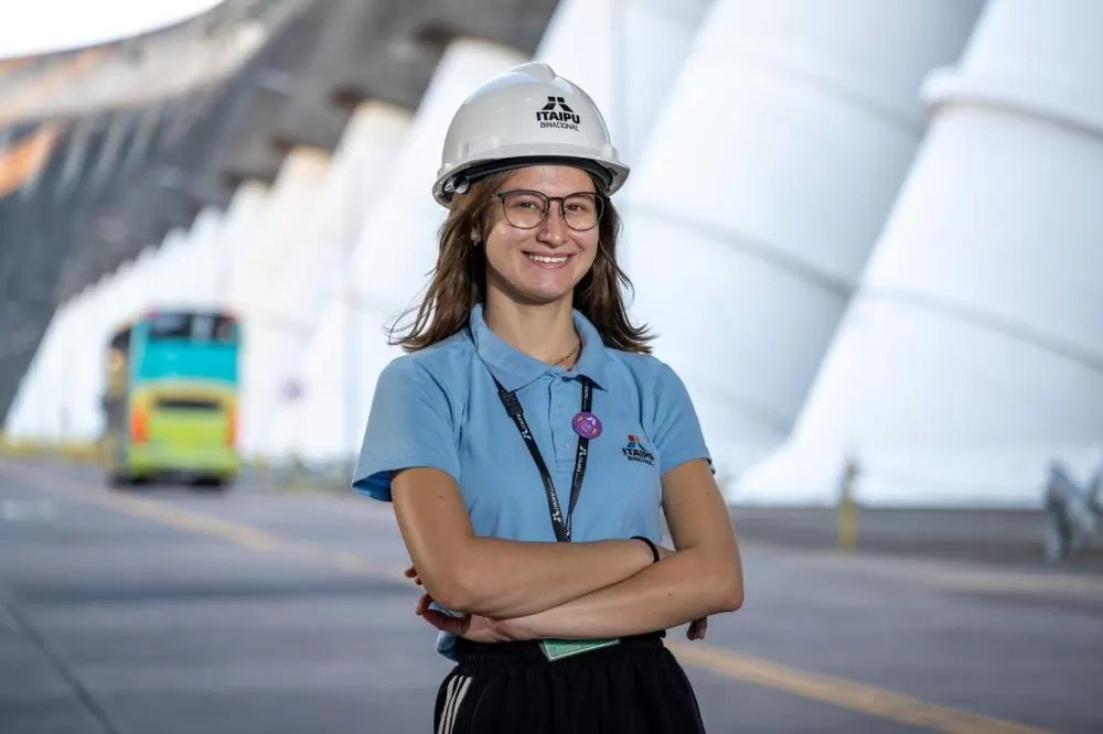 Programa reforça o compromisso da empresa com a formação acadêmica e profissional. Foto: William Brisida/Itaipu Binacional.