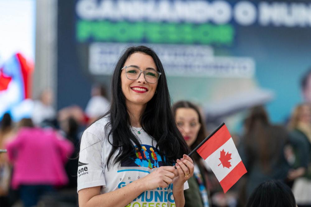 Professores selecionados do programa Ganhando o Mundo embarcam neste sábado Foto: Lucas Fermin/Seed-PR