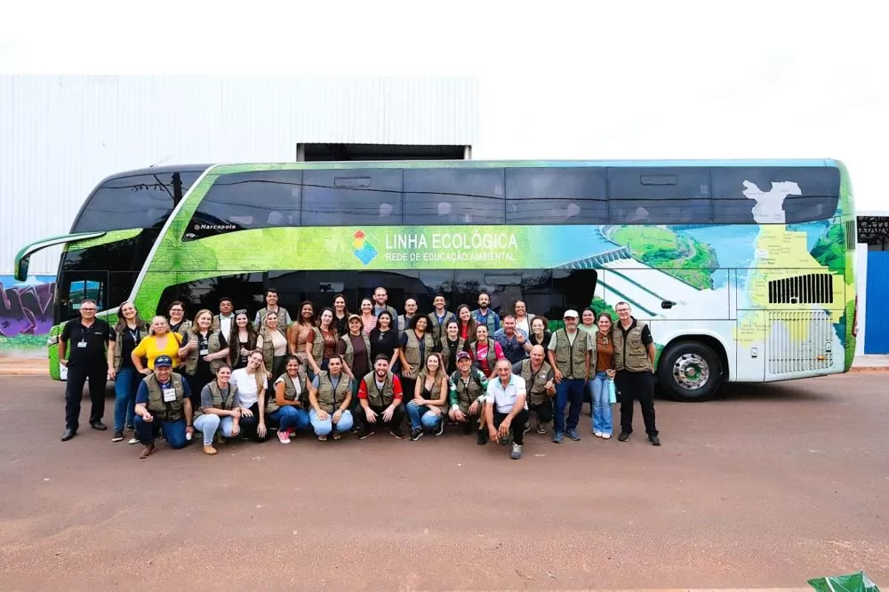 Gestores de Educação Ambiental de 23 municípios da região participam de visita técnica em Altônia