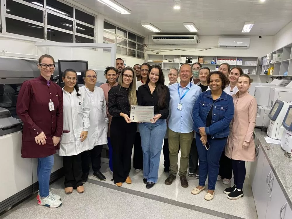 Hospital Municipal de Foz do Iguaçu conquista, pela primeira vez, a certificação nacional de qualidade em controle laboratorial