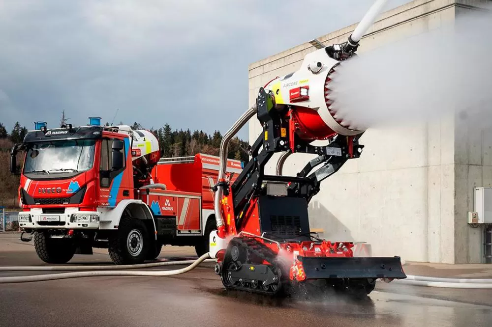 Estado vai defender na Justiça compra de 26 robôs para agilizar combate a incêndios Estado vai defender na Justiça compra de 26 robôs para agilizar combate a incêndios Foto: Reprodução