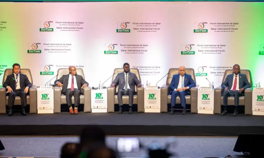 © FÓRUM INTERNACIONAL DE DACAR