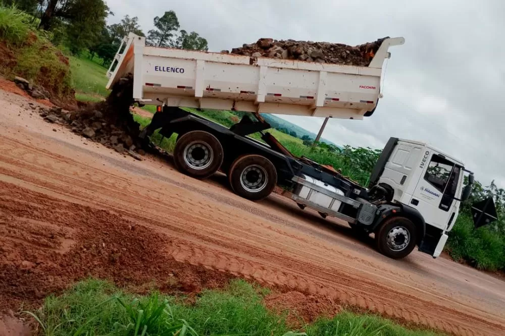 Em três anos Estado garantiu R$ 35,1 milhões para recuperação de estradas rurais em 78 municípios Foto: Prefeitura de Paranavaí