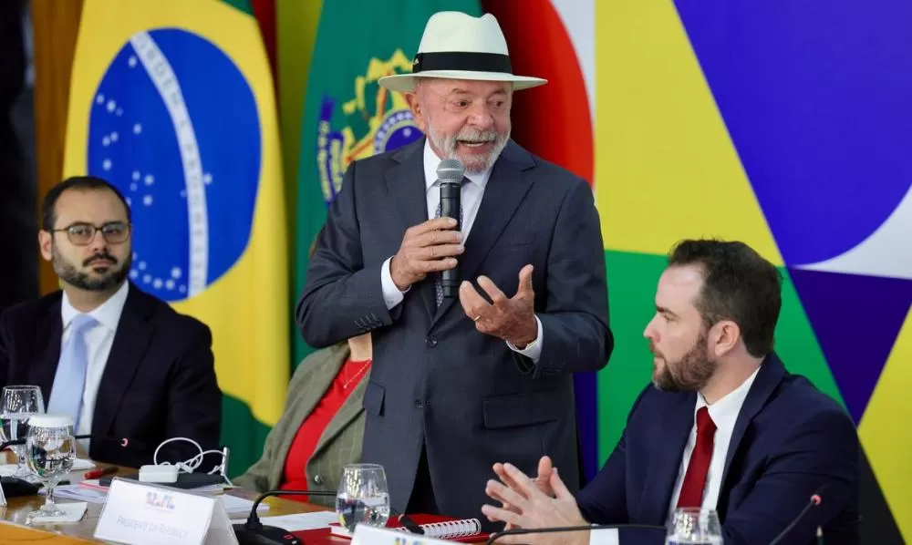 Lula anuncia novo Desenrola para quem ganha até R$ 8,1 mil