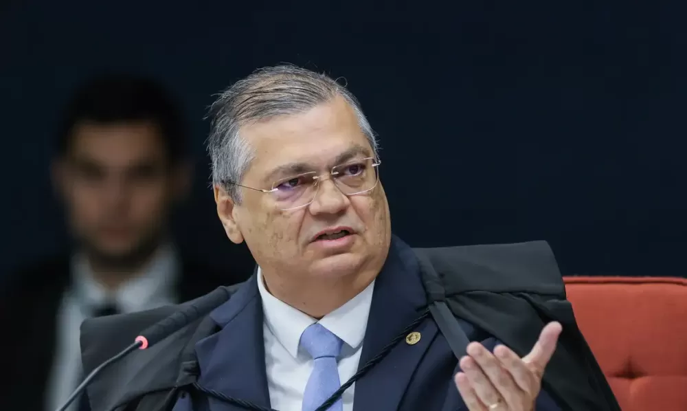 Dino manda TSE analisar possível uso de emendas em campanha eleitoral