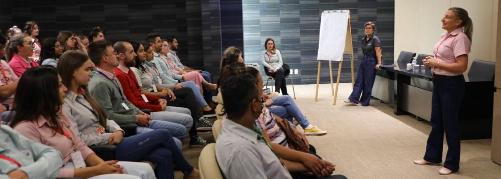 com o objetivo de acabar com o preconceito e trabalhar a inclusão de pessoas diagnosticadas com autismo.