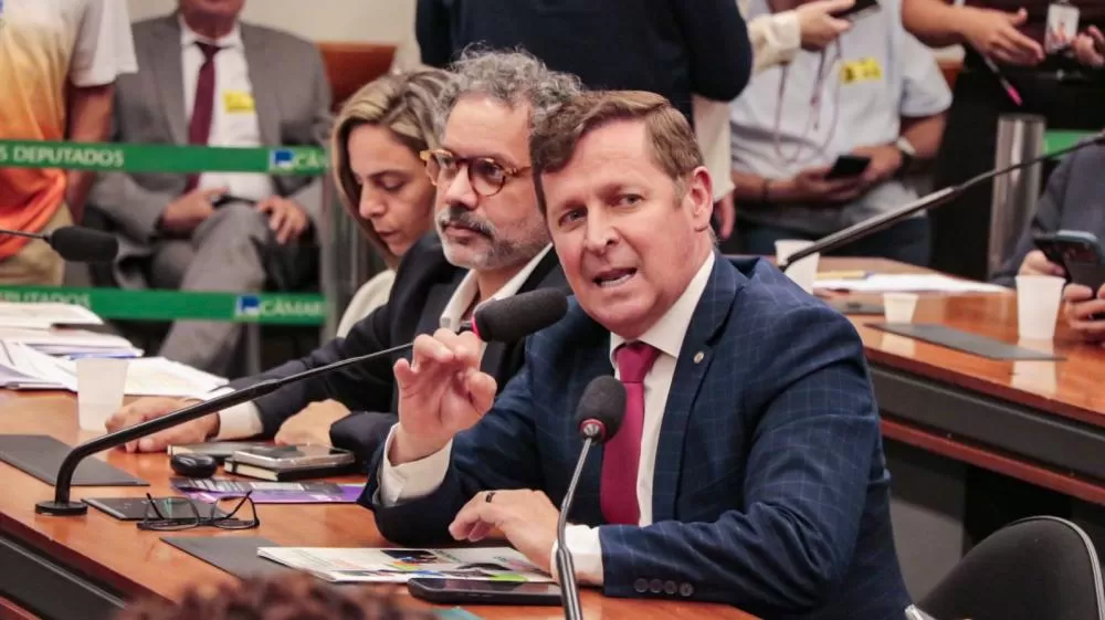 No Paraná, deputado Welter protagoniza debate sobre o fim da escala 6x1