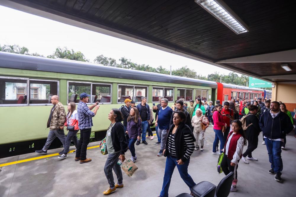 Serviços crescem 11,9% no Paraná em setembro, melhor resultado do Sul e 2º do país Foto: Gilson Abreu/AEN