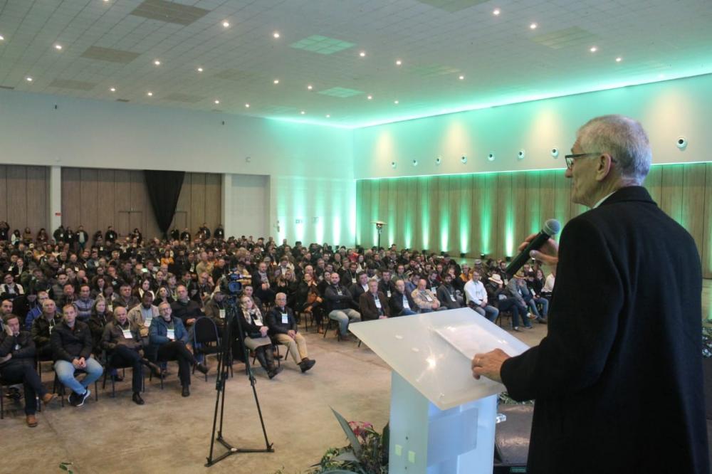 Em Guarapuava, simpósio debate soluções para agricultura sustentável e bioinsumos Foto: IDR-PARANÁ