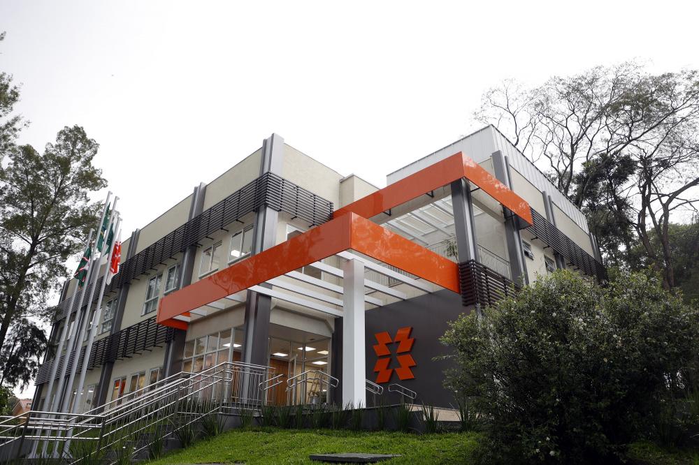 Ampliação do mercado livre de energia começa em dez dias e empresas já garantem economia de até 35% na conta de luz Copel - energia elétrica Foto: Albari Rosa/AEN
