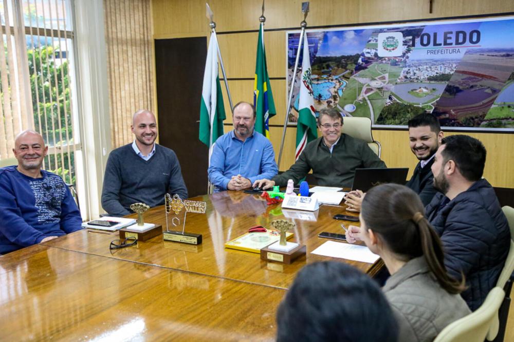 Prefeitura firma contrato para obras do Banco de Alimentos de Toledo