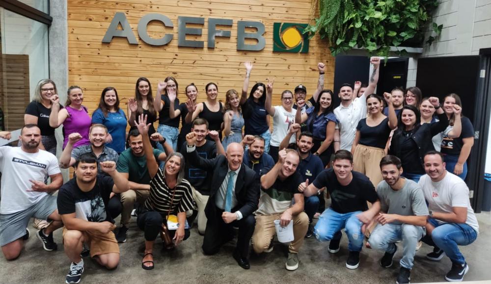 Pessoal que participou dos três dias de treinamento. Crédito: Noely Maranho/Acefb.