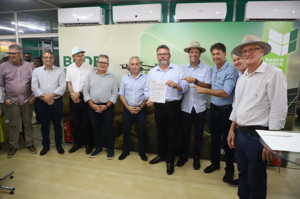 BRDE libera R$ 621,5 milhões para o agronegócio durante o Show Rural, em Cascavel Foto: Ari Dias/AEN