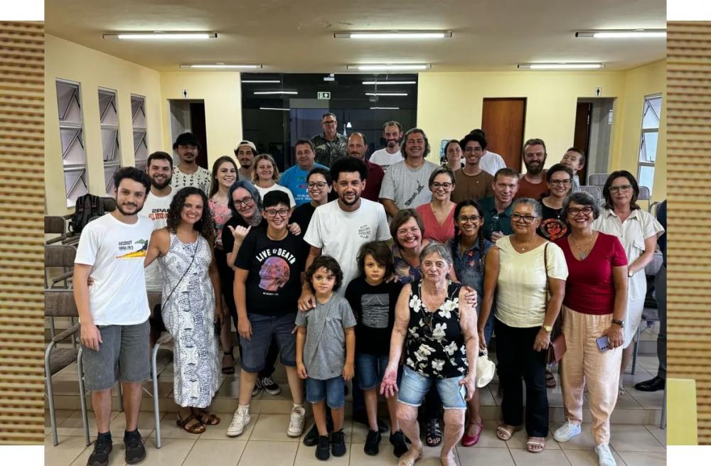 Fernando Nègre com alguns dos seus apoiadores ao final da reunião