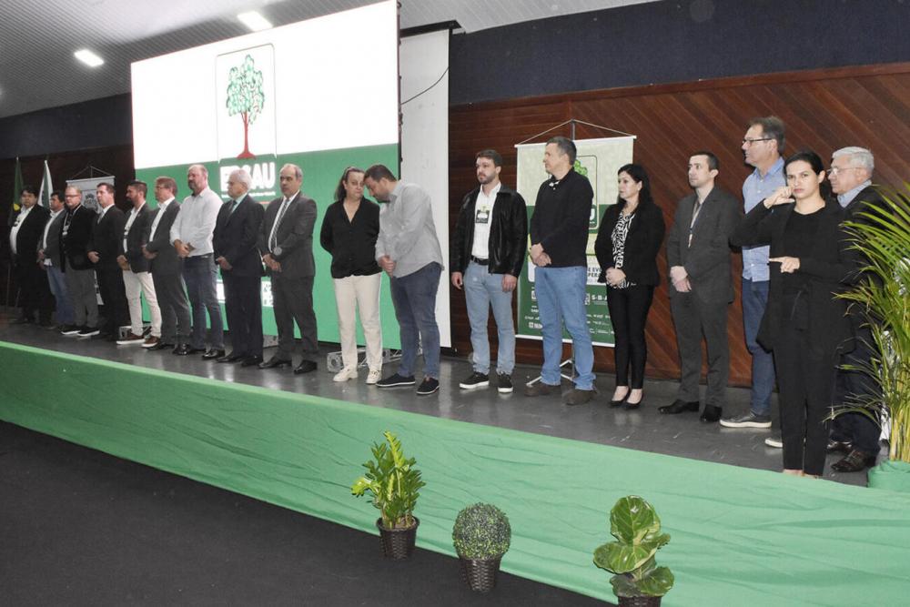 Anfiteatro do Centro de Eventos Ismael Sperafico recebe nesta quarta e quinta-feira (28 e 29) o Encontro Regional Sul de Arborização Urbana