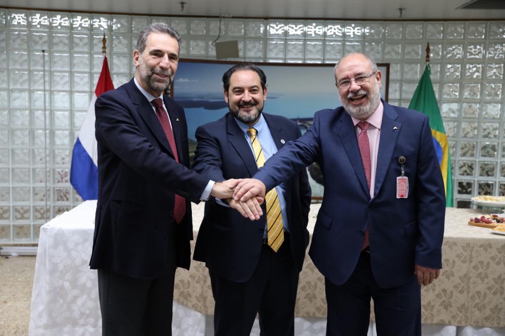 Enio Verri, Andrés Smitmans e Justo Irias Zacarias. Foto: Itaipu Binacional. 