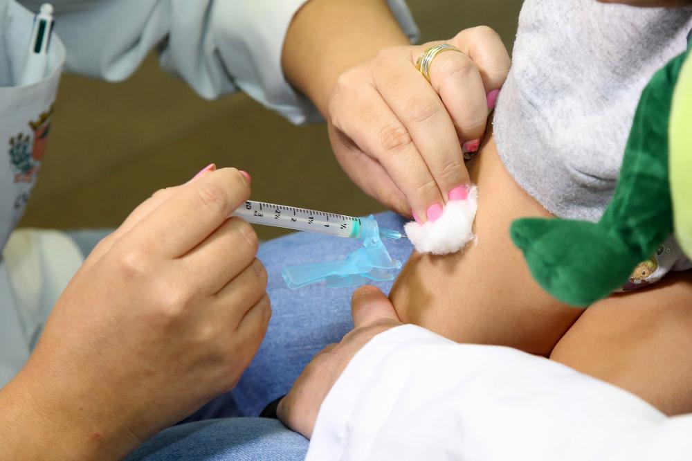 Quase 58% das vacinas contra dengue distribuídas no Paraná já foram aplicadas Foto: Jaelson Lucas/Arquivo AEN