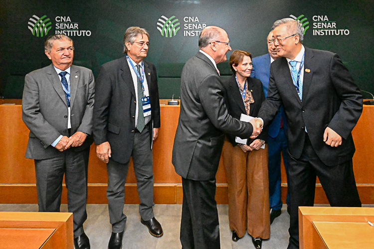 “Essa amizade e essa parceria foram ainda mais fortalecidas com a presença do presidente Lula, com o presidente Xi Jinping, na China”, afirmou Alckmin Foto: Cadu Gomes