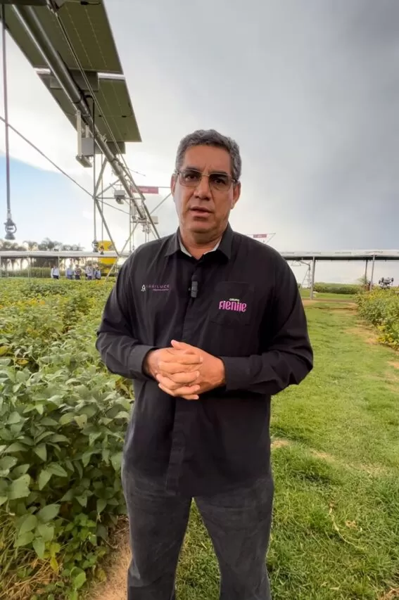 No Show Rural, o agricultor Gustavo Alexandre Grossi expõe a Tecnologia IRRILUCE Crédito: Assessoria