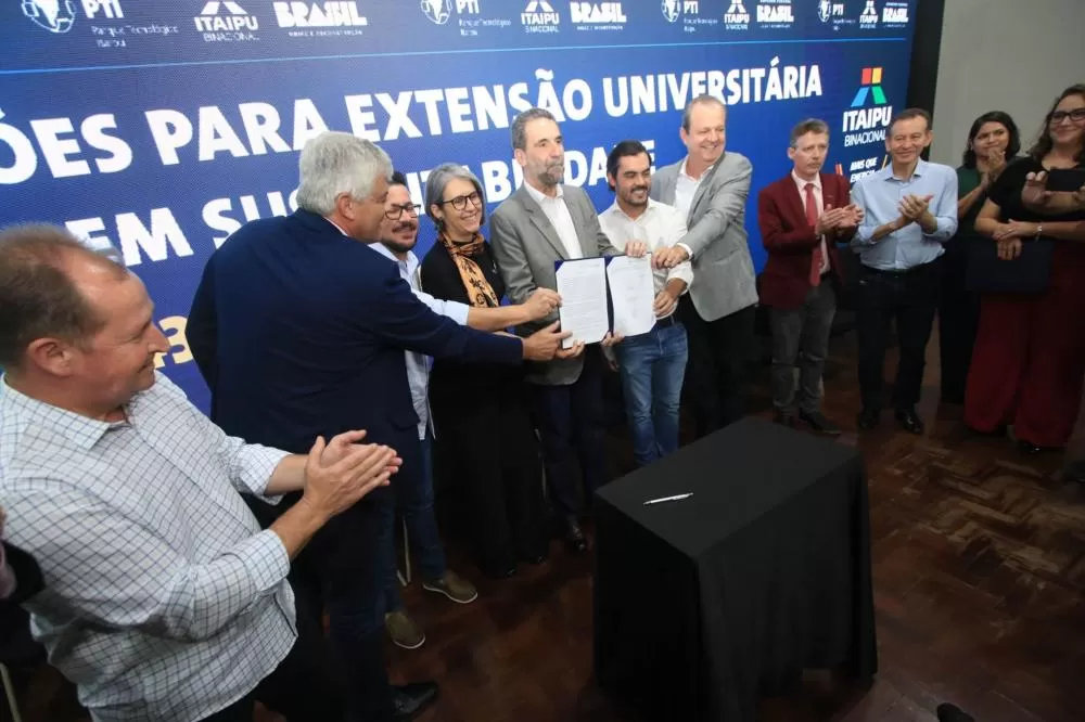 Universidades estaduais e Itaipu assinam parceria para ações de extensão em sustentabilidade Foto: SETI