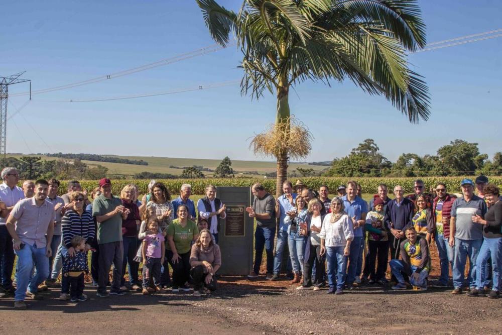 As obras nas estradas Antônio Vicente Fornari e Isaia João Bellan, onde mais de R$ 3,1 milhões foram investidos.