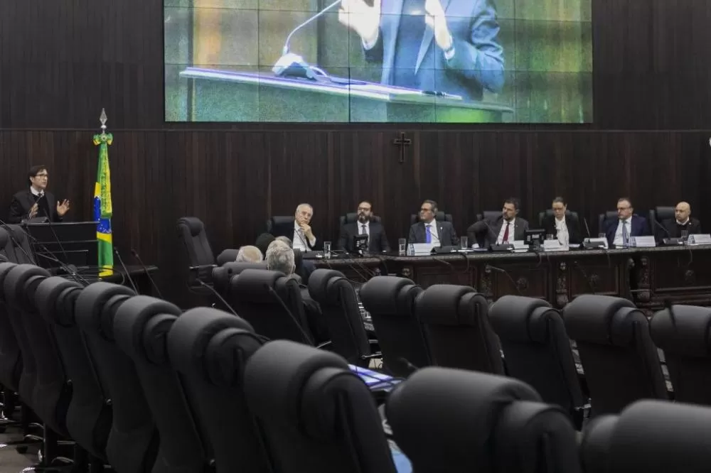 Fábio Ulhôa Coelho falou sobre instalação das varas durante solenidade no TJPR (Fotos: Gelson Bampi)