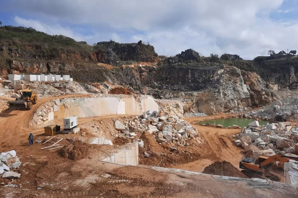 Mineração Fiorese, em Rio Branco do Sul: cidade se destaca na extração mineral. Foto: Renata Stygar