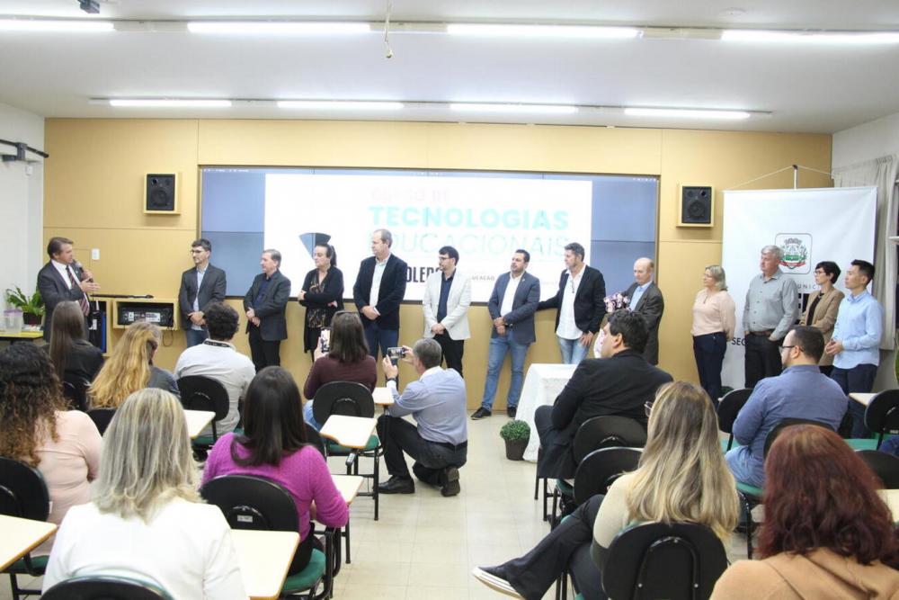 Ato nesta quinta (6) permitirá a oferta de curso de tecnologia em Tecnologias Educacionais com Ênfase em Humanidades, exclusivo para servidores municipais