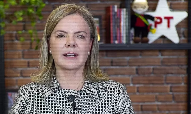 Gleisi: “Continue falando as verdades que precisam ser ditas, presidente Lula" Foto: Reprodução TVPT