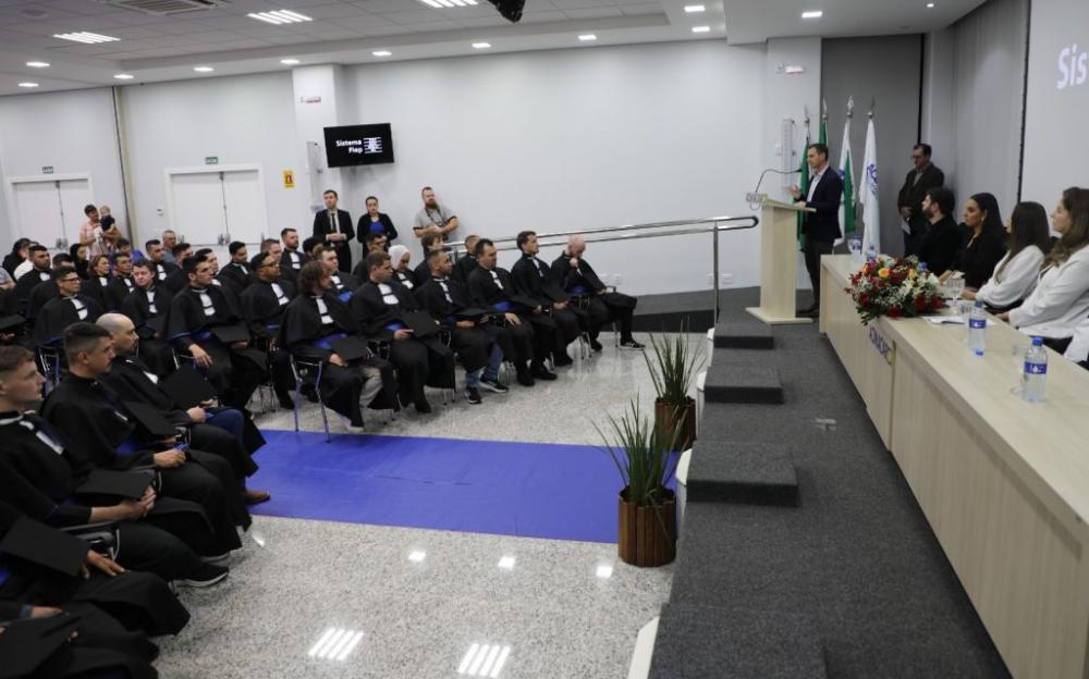 O compromisso da Lar Cooperativa com a educação possibilitou a formação de novos colaboradores no curso Técnico em Eletromecânica.