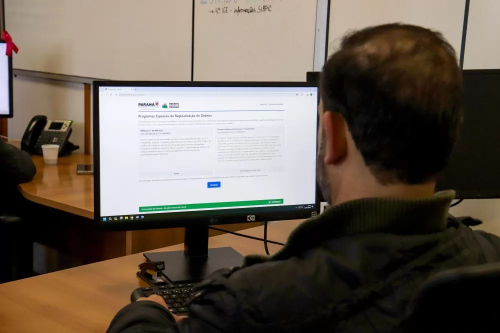 Refis já regularizou quase R$ 1 bilhão em débitos fiscais no Paraná desde abril Foto: Gaby Smek/Sefa-PR