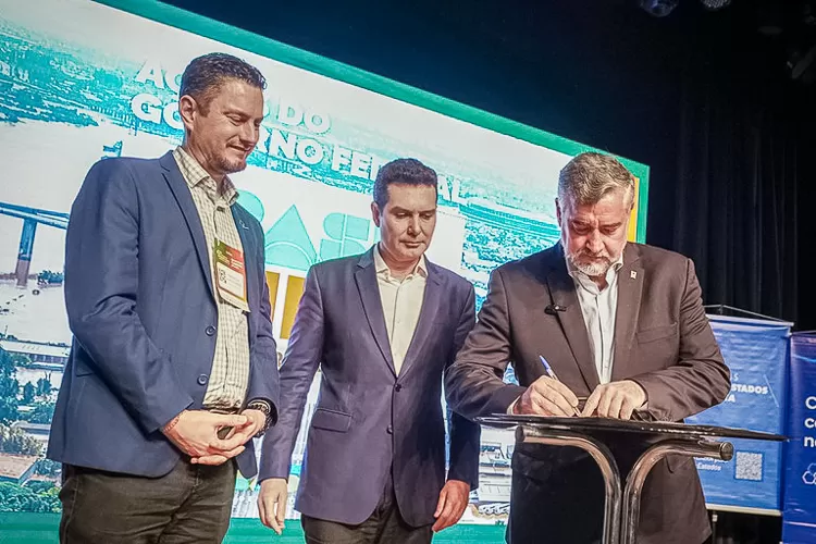 Na próxima semana, o Governo Federal vai atender mais famílias afetadas, em especial as que se enquadram na faixa 3 do MCMV, com um subsídio de R$ 40 mil