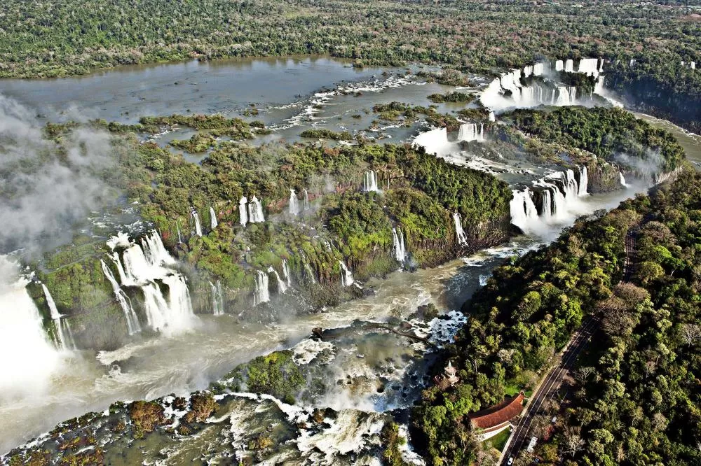 Reunião do CBH Baixo Iguaçu: comitê engloba as Cataratas do Iguaçu, na região Oeste Foto: Denis Ferreira Netto/Sedest-Pr