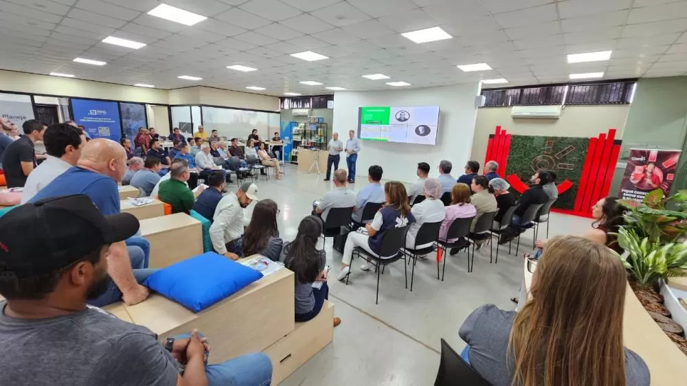  Dilvo e Rizzardi coordenaram reunião na manhã desta segunda-feira Crédito: Assessoria