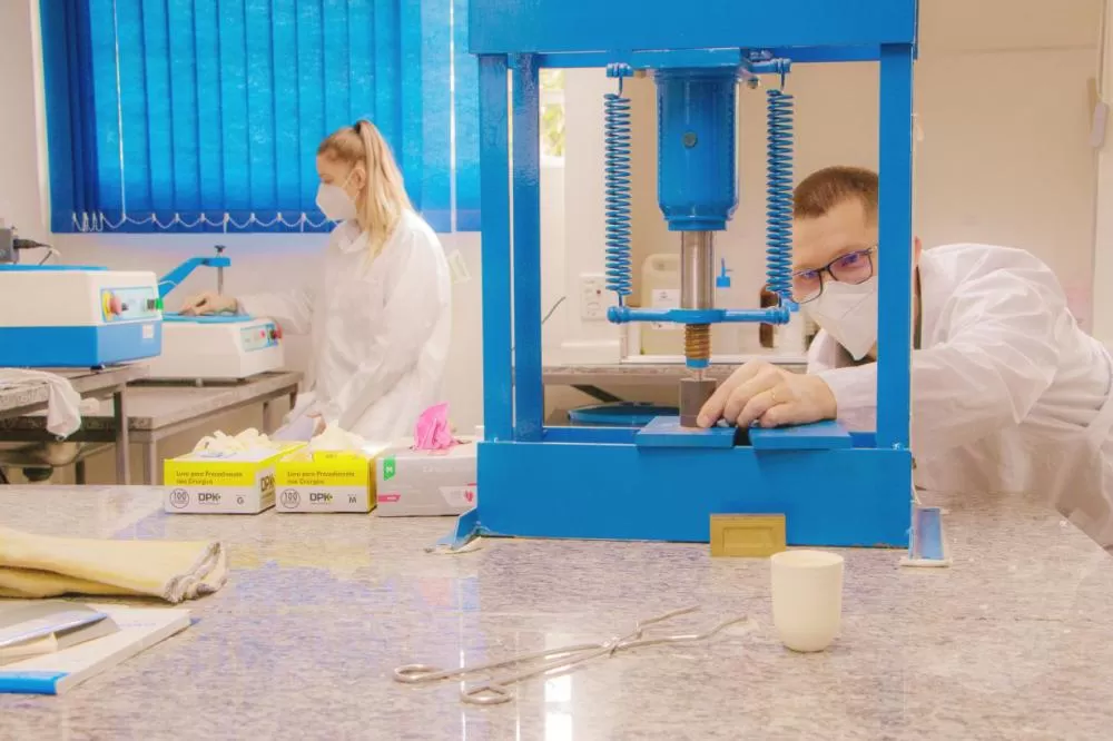 Programa que transforma pesquisas em negócios começa última fase e finalistas receberão aporte de R$ 200 mil Foto: SETI-PR