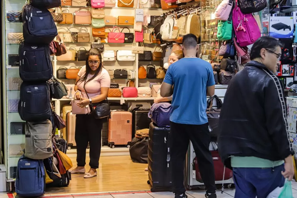 Volume de vendas do comércio do Paraná cresce 5,5% de janeiro a agosto de 2024 Foto: Roberto Dziura Jr/AEN