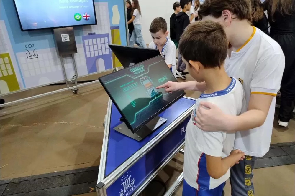 Rota da Inovação leva mais de 400 alunos da rede estadual para conhecer ambientes inovadores Foto: SEI