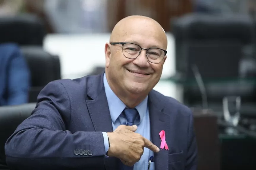 “O objetivo é fazer com que profissionais da beleza possam incentivar as mulheres a buscar auxílio médico ou policial”, afirma Romanelli.Créditos:Valdir Amaral/Alep