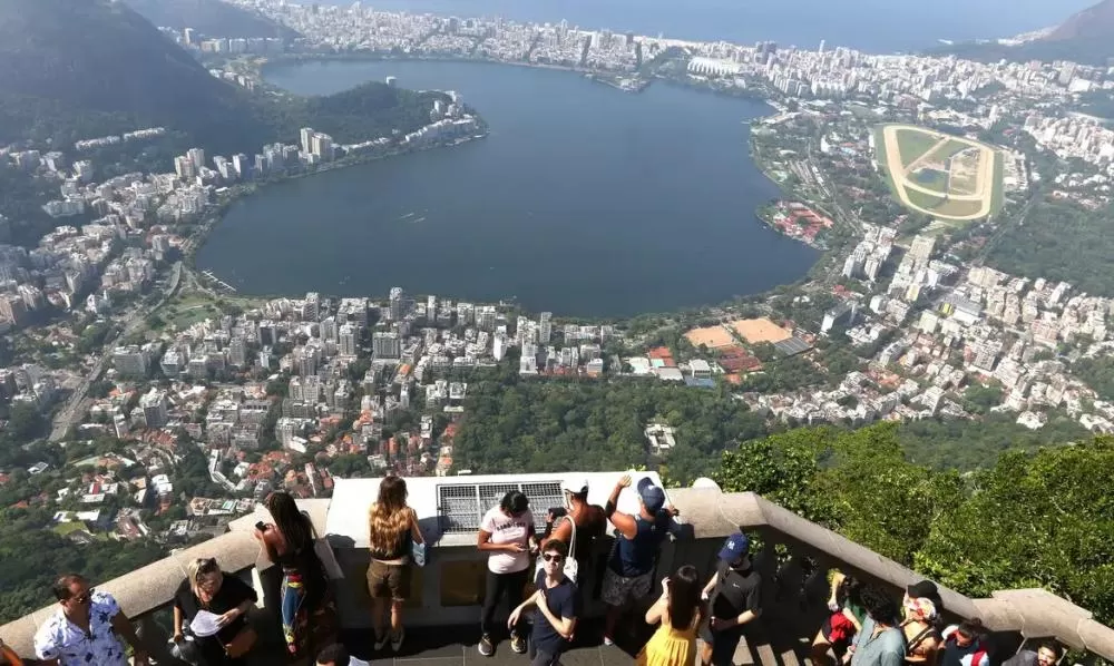 A elevação no valor movimentado pelo turismo internacional é reflexo do crescimento contínuo na entrada de estrangeiros no país. Foto: Tânia Rêgo/Agência Brasil