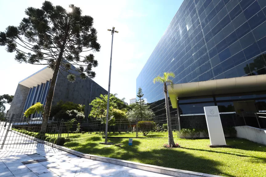 Assembleia Legislativa do Paraná é a que mais avança entre as premiadas com o Selo Diamante